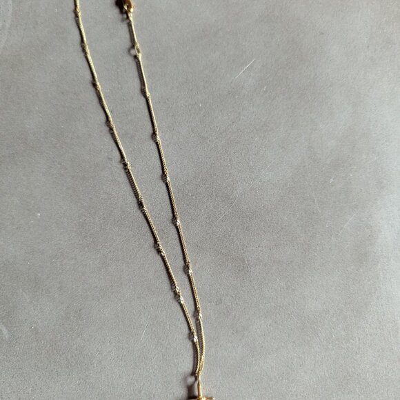 Missoma x Lucy Williams Gold Ridge Cross Necklace - Picture 9 of 16